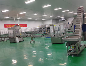 糖漿自動(dòng)化灌裝機(jī)
